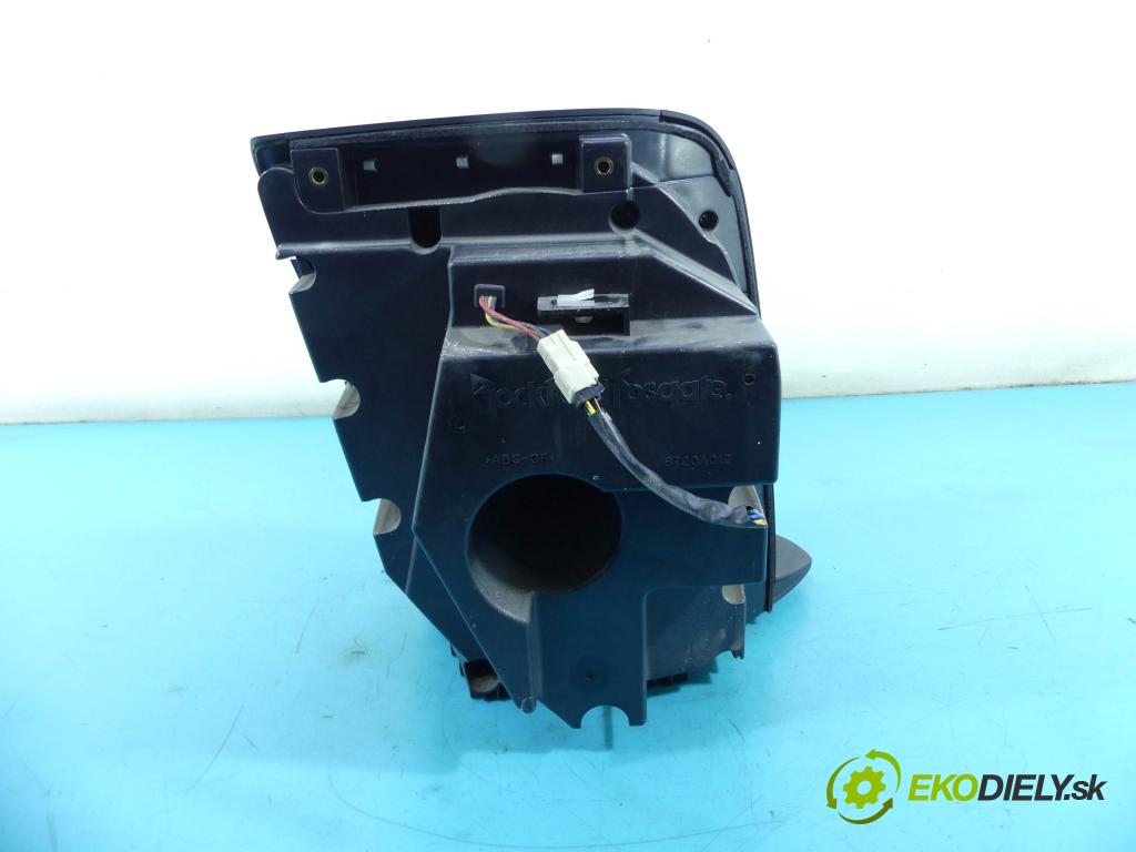 Mitsubishi Outlander II 2006-2013 2.2 DI-D 156 HP manual 115 kW 2179 cm3 5- Subwoofer: 8720A012 (Audio zariadenia)