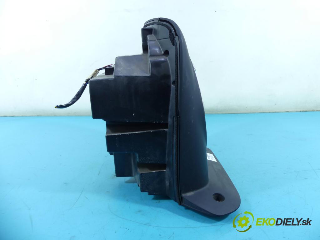 Mitsubishi Outlander II 2006-2013 2.2 DI-D 156 HP manual 115 kW 2179 cm3 5- Subwoofer: 8720A012 (Audio zariadenia)