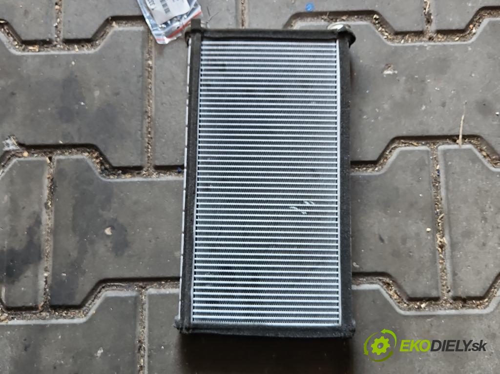 Audi A6 C7 2011-2018 2.0 TFSI 211KM automatic 155 kW 1984 cm3 4- radiátor  (Radiátory topení)