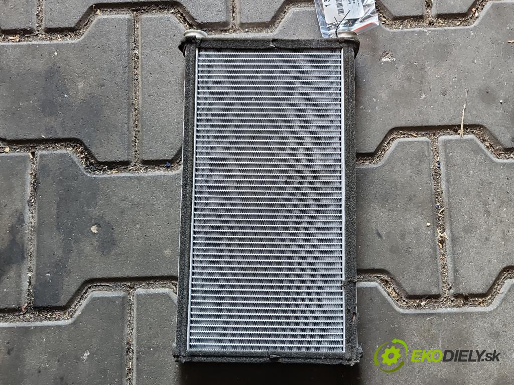 Audi A6 C7 2011-2018 2.0 TFSI 211KM automatic 155 kW 1984 cm3 4- radiátor  (Radiátory topení)