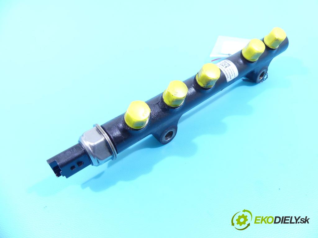 Citroen C4 II 2010-2017 1.6 hdi 92 HP manual 68 kW 1560 cm3 5- lišta vstrekovacia 9685297580-02 (Vstrekovacie lišty)