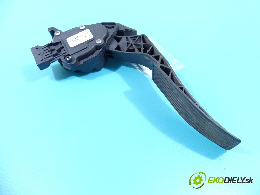 Opel Astra IV 2009-2015 1.7 cdti 110 HP manual 81 kW 1686 cm3 5- pedále 13252702 (Pedále)