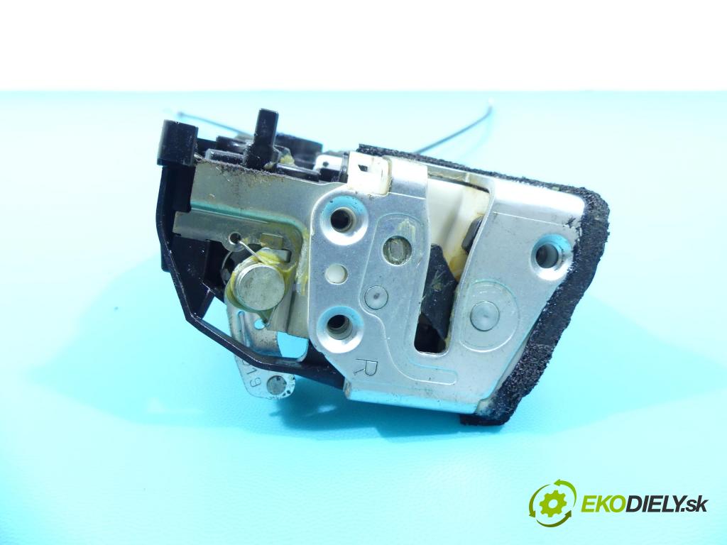 Suzuki Swift Mk6 2005-2010 1.3 16v 90 hp manual 66 kW 1328 cm3 5- zámek zadní pravý