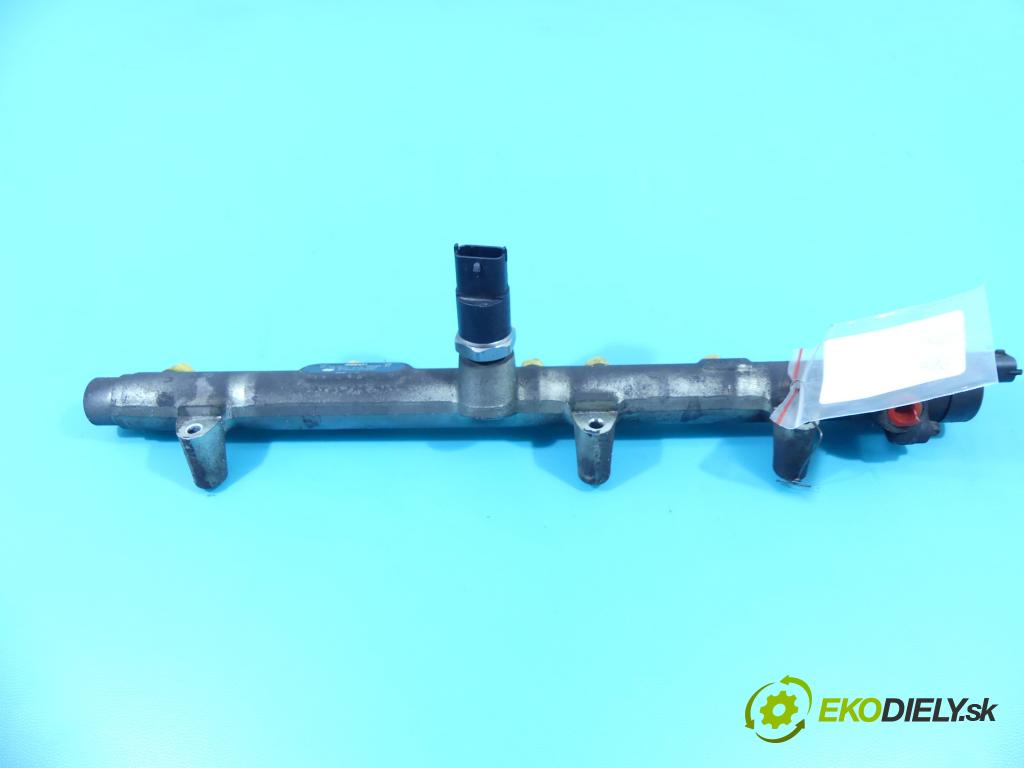 Kia Carens II 2002-2006 2.0 crdi 112KM manual 82,5 kW 1991 cm3 5- lišta vstrekovacia 0445214026 (Vstrekovacie lišty)