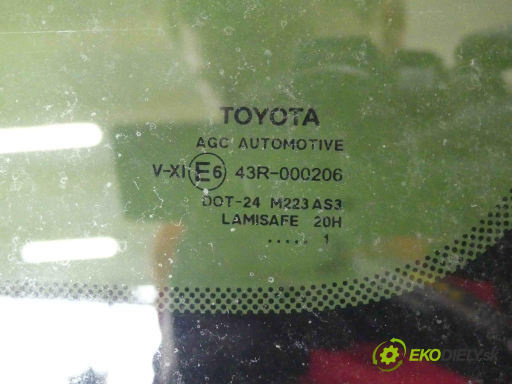 Toyota Verso 2009-2018 2.0 D4D 126 hp manual 93 kW 1998 cm3 5- Strecha: