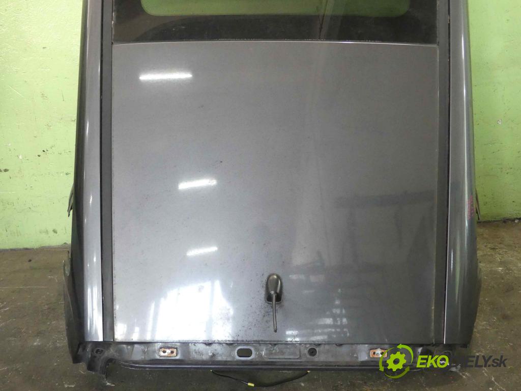 Toyota Verso 2009-2018 2.0 D4D 126 hp manual 93 kW 1998 cm3 5- Strecha: