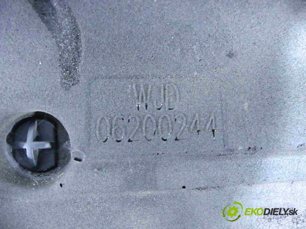 Skoda Superb II 2008-2015 2.0 tdi 170 HP automatic 125 kW 1968 cm3 4- kryt motora horní: 03L103925AM