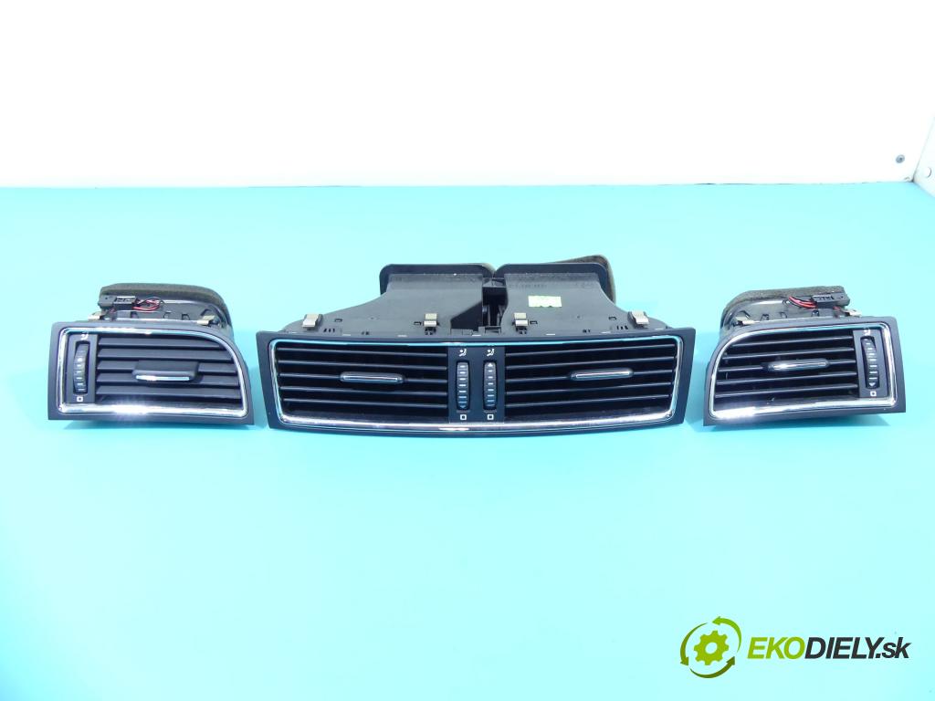 Skoda Superb II 2008-2015 2.0 tdi 170 HP automatic 125 kW 1968 cm3 4- Mřížka: kúrenia stredová 3T0819701 (Mriežky kúrenia (fukáre))