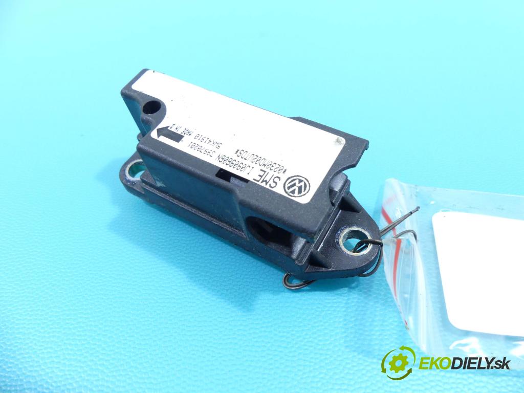 Vw Passat B5 1995-2005 1.9 tdi 90 HP manual 66 kW 1896 cm3 5- snímač šokovat: 5WK41910 (Snímače nárazu)