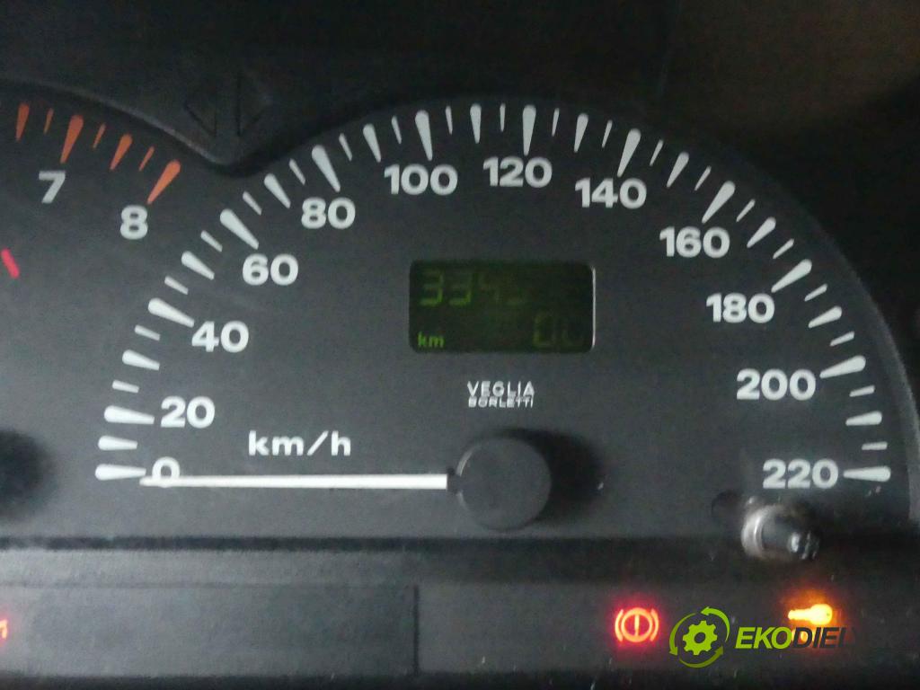Fiat Marea 1,8.0 16v 113 HP manual 83 kW 1747 cm3 4- prístrojovka/ budíky  (Prístrojové dosky, displeje)