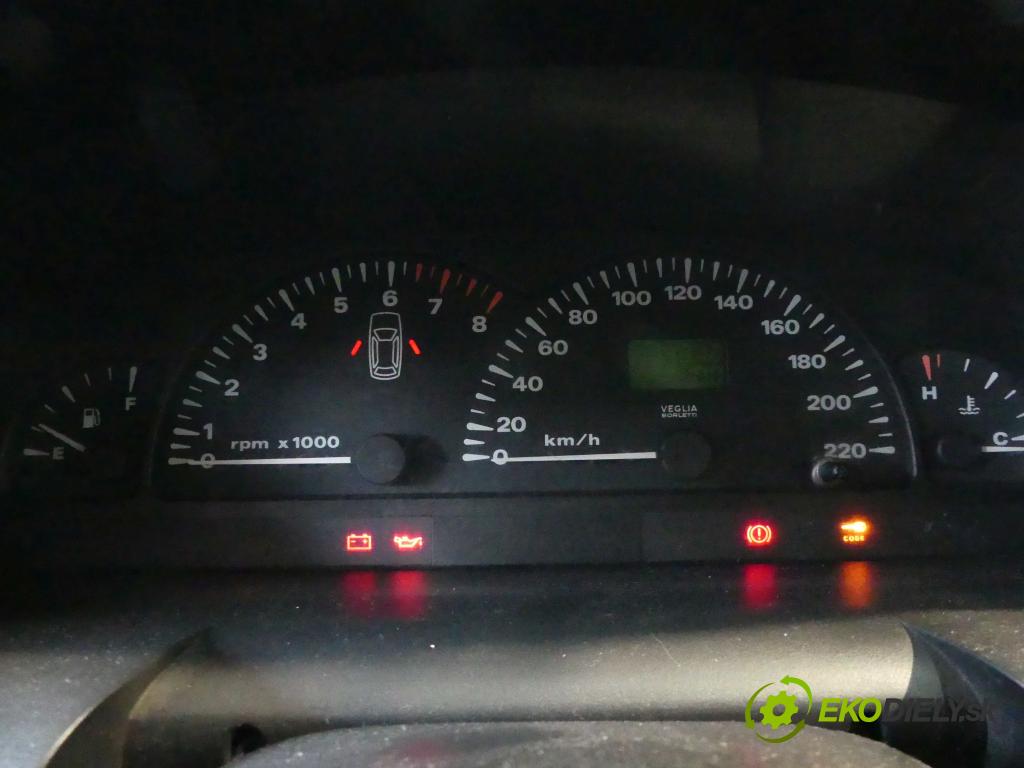 Fiat Marea 1,8.0 16v 113 HP manual 83 kW 1747 cm3 4- prístrojovka/ budíky  (Prístrojové dosky, displeje)