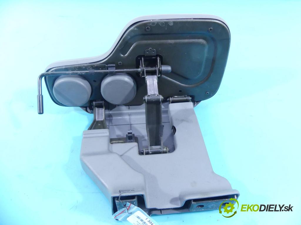 Honda CR-V I 1995-2001 2.0 16v 147 HP automatic 108 kW 1973 cm3 5- operadlo  (Lakťové opierky)