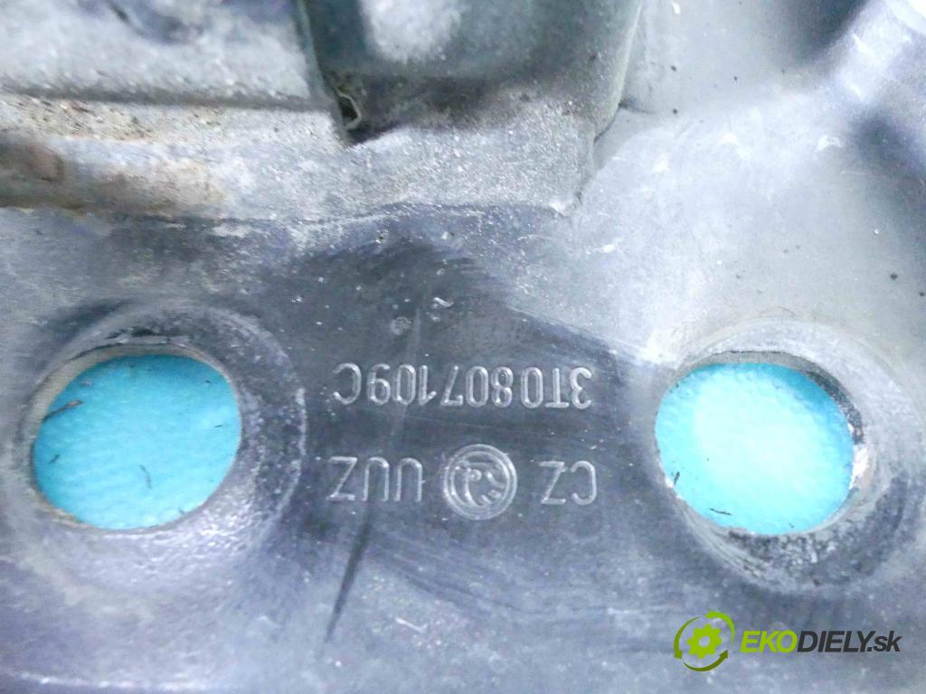 Skoda Superb II 2008-2015 2.0 tdi 170 hp automatic 125 kW 1968 cm3 4- výztuha nárazníku přední 3T0807109C