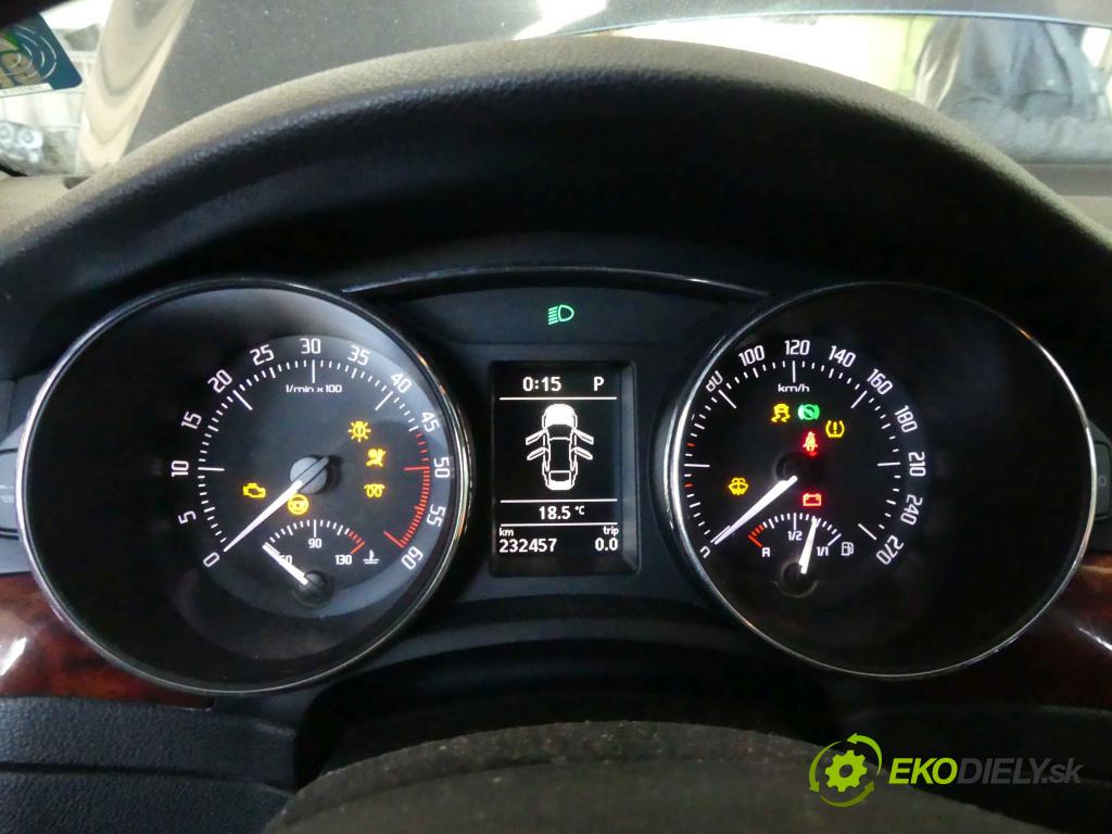 Skoda Superb II 2008-2015 2.0 tdi 170 HP automatic 125 kW 1968 cm3 4- prístrojovka/ budíky 3T1920841E (Prístrojové dosky, displeje)