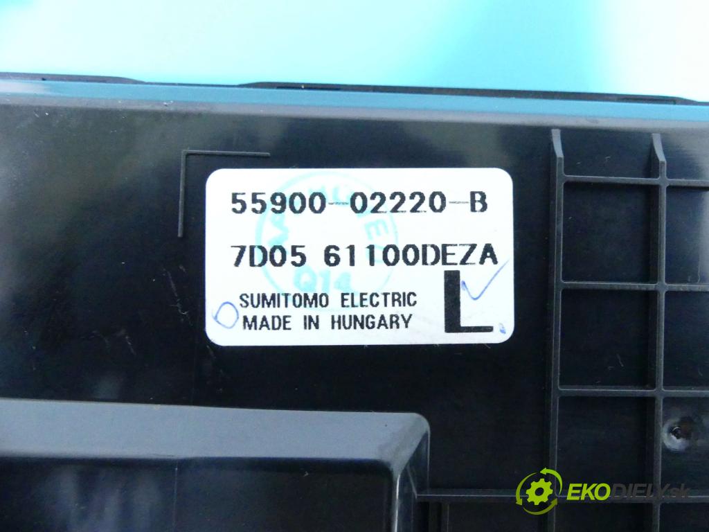 Toyota Auris I 2006-2013 2.0 D4D 126 HP manual 93 kW 1998 cm3 5- panel kúrenia 55900-02220