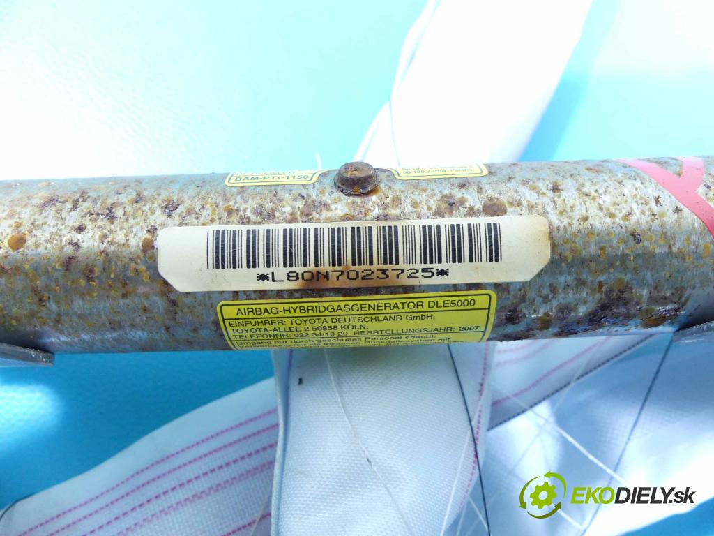 Toyota Auris I 2006-2013 2.0 D4D 126 HP manual 93 kW 1998 cm3 5- clona pravé