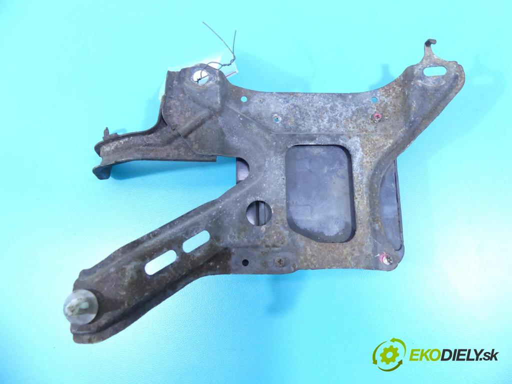 Toyota Auris I 2006-2013 2.0 D4D 126 HP manual 93 kW 1998 cm3 5- modul riadiaca jednotka 89871-71010 (Ostatné)