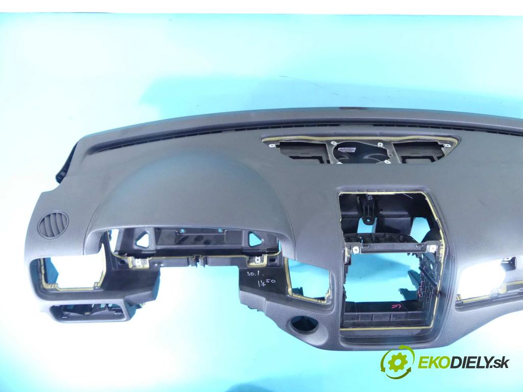 Vw Touareg II 2010-2018 3.0 tdi 245KM automatic 180 kW 2999 cm3 5- kokpit,pristrojová doska rozdeľovacia 7P1819633A