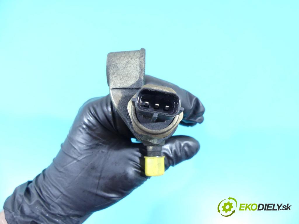 Nissan Primera P12 2001-2007 2.2 dci 126 HP manual 93 kW 2184 cm3 5- lišta vstrekovacia  (Vstrekovacie lišty)