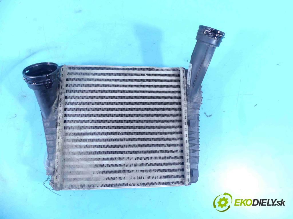 Vw Touareg II 2010-2018 3.0 tdi 245KM automatic 180 kW 2999 cm3 5- Intercooler 7P0145804A (Chladiče nasávaného vzduchu (intercoolery))
