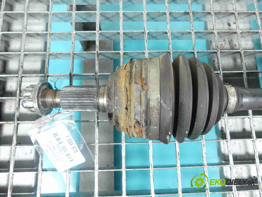 Vw Touareg II 2010-2018 3.0 tdi 245KM automatic 180 kW 2999 cm3 5- poloos ľavé  (Poloosy)