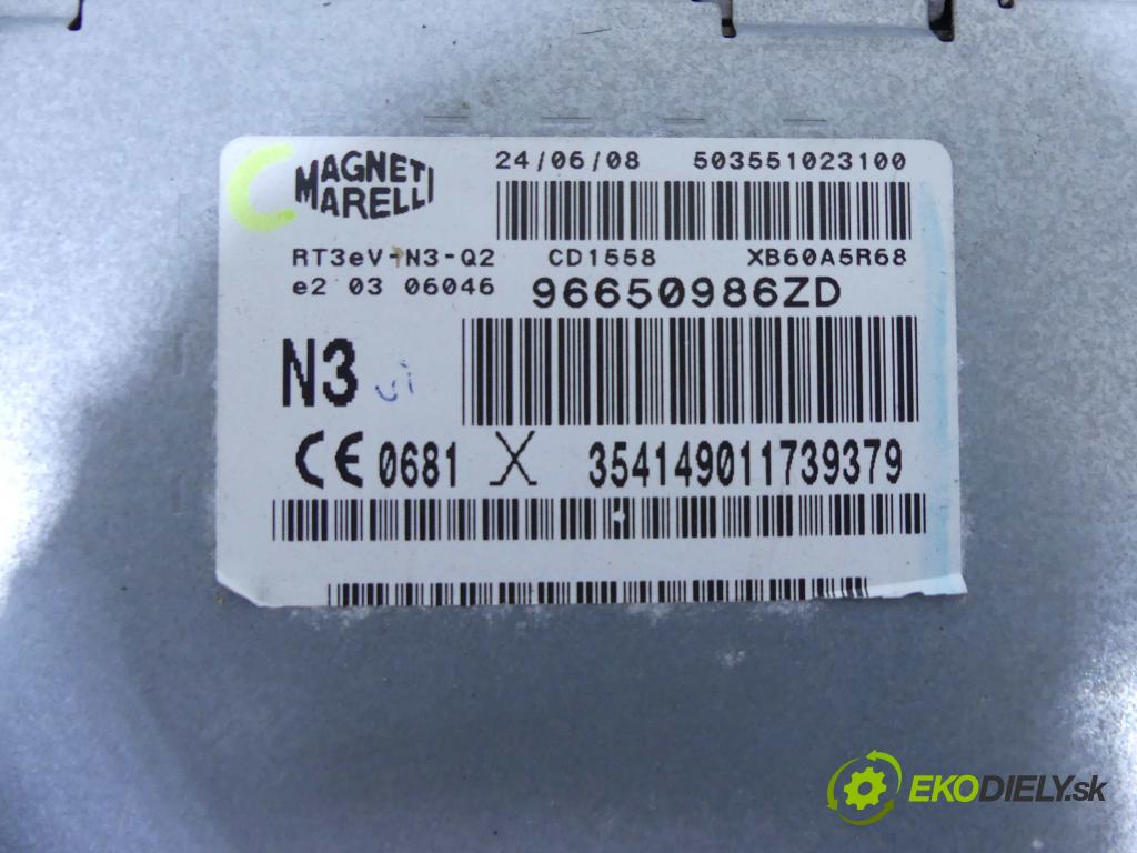 Citroen C6 2005-2012 2.7 hdi 204 HP automatic 150 kW 2720 cm3 4- Radio originál 96650986ZD