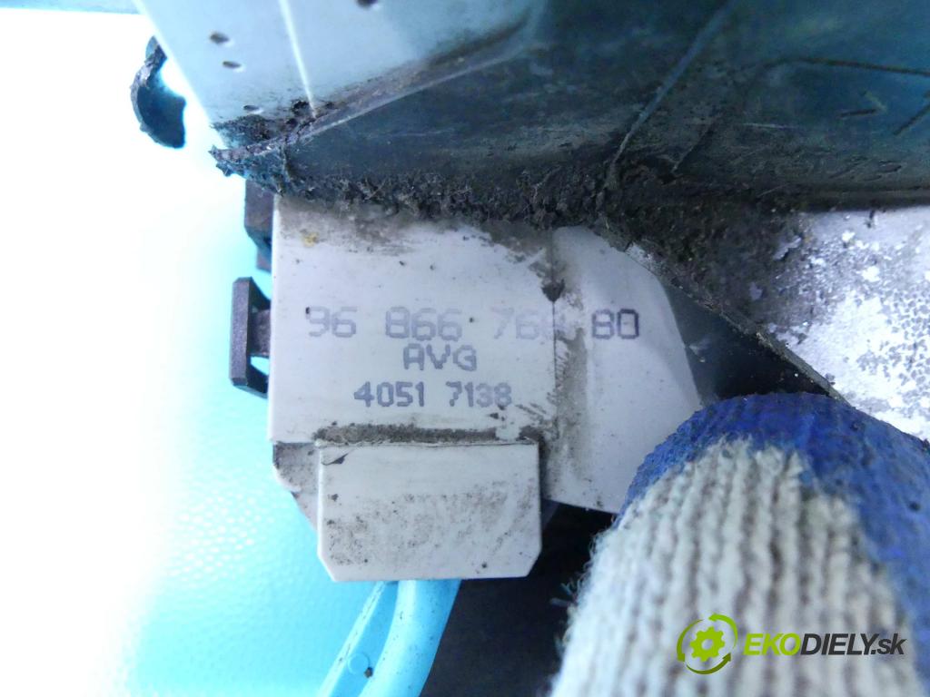 Citroen C6 2005-2012 2.7 hdi 204 hp automatic 150 kW 2720 cm3 4- zámek přední levý 9686676880