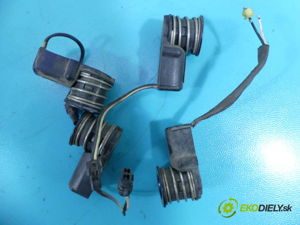 Toyota Auris I 2006-2013 2.0 D4D 126 HP manual 93 kW 1998 cm3 5- snímač parkovaní: PZ464-00425-02