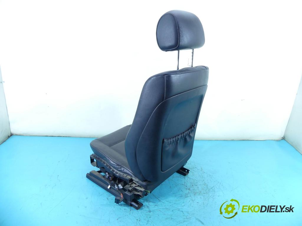 Bmw X5 E53 1999-2006 3.0 R6 231 HP automatic 170 kW 2979 cm3 5- Sedačka ľavý  (Sedačky, sedadlá)