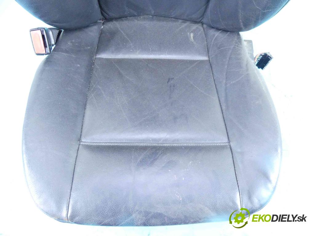 Bmw X5 E53 1999-2006 3.0 R6 231 HP automatic 170 kW 2979 cm3 5- Sedačka ľavý  (Sedačky, sedadlá)