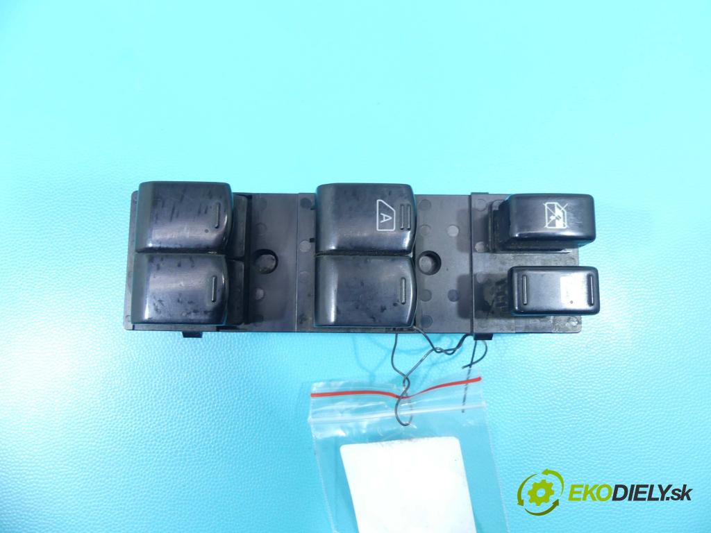 Nissan X-trail II T31 2008-2013 2.0 dci 150 HP manual 110 kW 1995 cm3 5- prepínač okien spätných zrkadiel