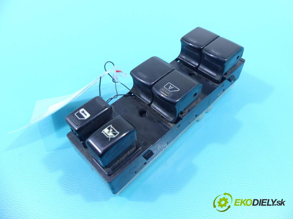 Nissan X-trail II T31 2008-2013 2.0 dci 150 HP manual 110 kW 1995 cm3 5- prepínač okien spätných zrkadiel 