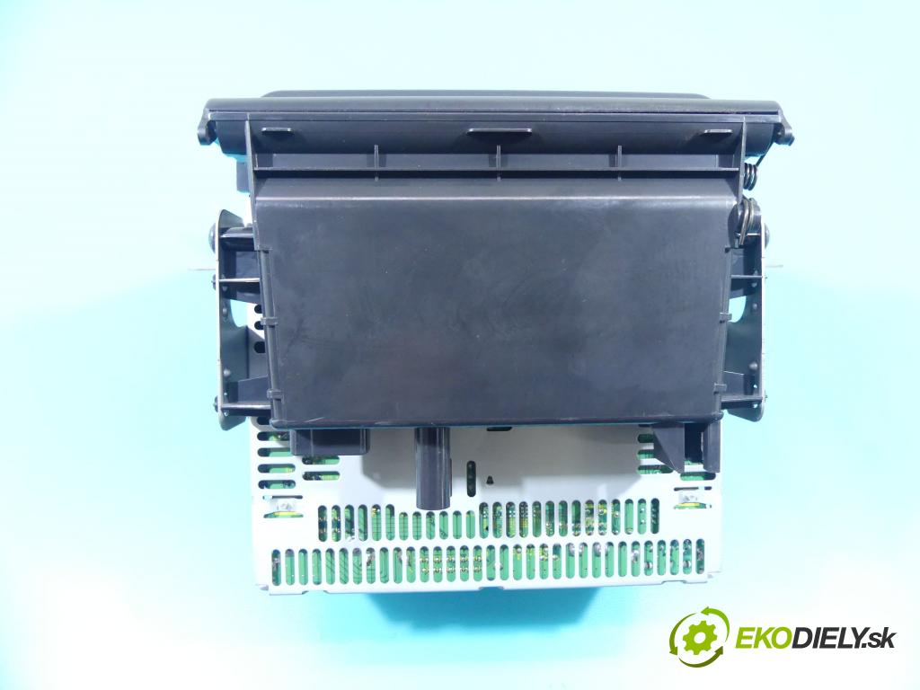 Nissan X-trail II T31 2008-2013 2.0 dci 150 hp manual 110 kW 1995 cm3 5- Radio továrna: 28185JH100