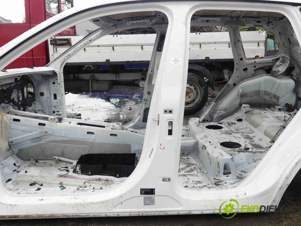 Vw Touareg II 2010-2018 3.0 tdi 245KM automatic 180 kW 2999 cm3 5- práh levý  (Ostatní)