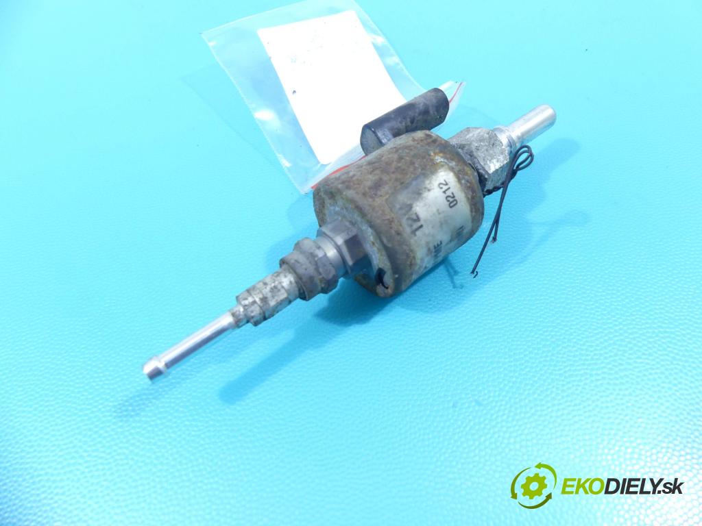 Vw Touareg II 2010-2018 3.0 tdi 245KM automatic 180 kW 2999 cm3 5- čerpadlo paliva webasto 8K0963303 (Webasto ohřívače)