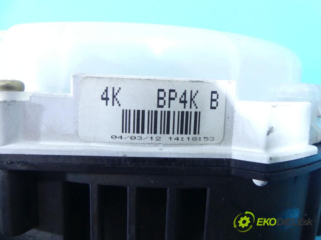 Mazda 3 I BK 2003-2009 1.6b 105 HP manual 77 kW 1598 cm3 4- prístrojovka/ budíky 4KBP4KB (Prístrojové dosky, displeje)