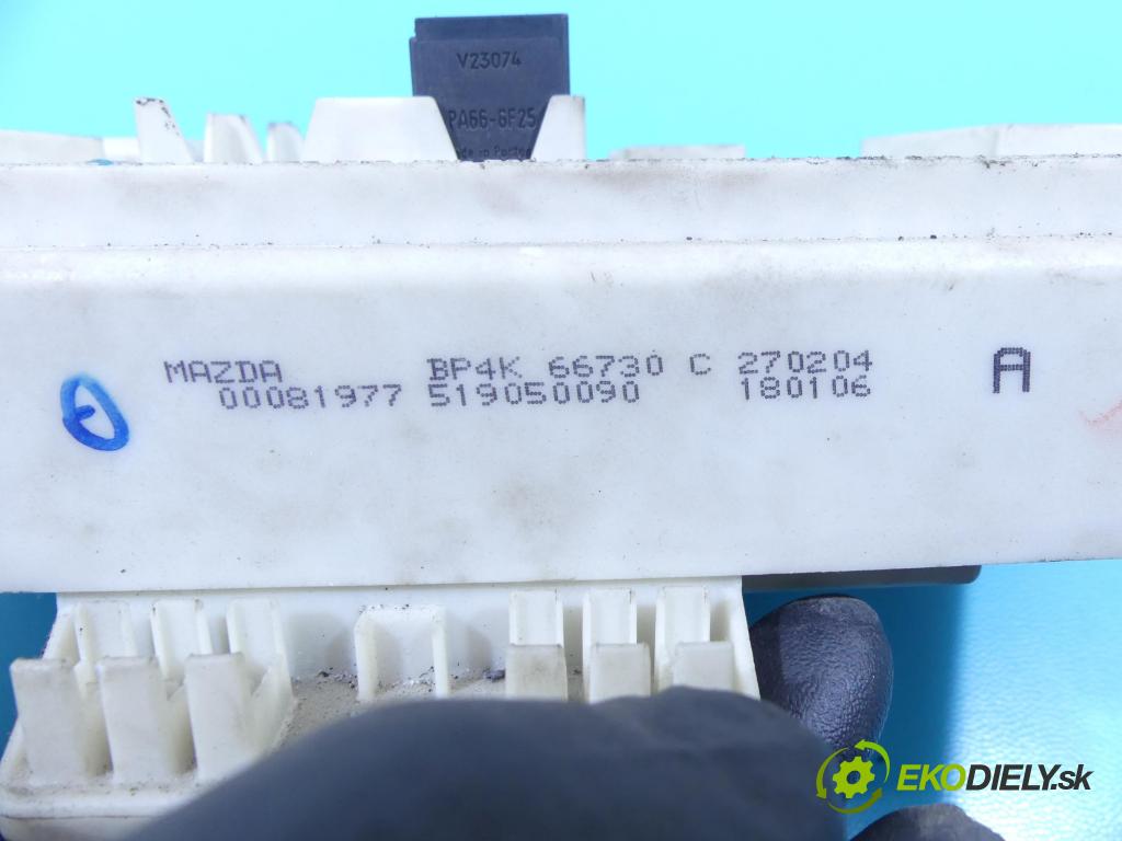 Mazda 3 I BK 2003-2009 1.6b 105 HP manual 77 kW 1598 cm3 4- modul riadiaca jednotka 519050090 (Ostatné)