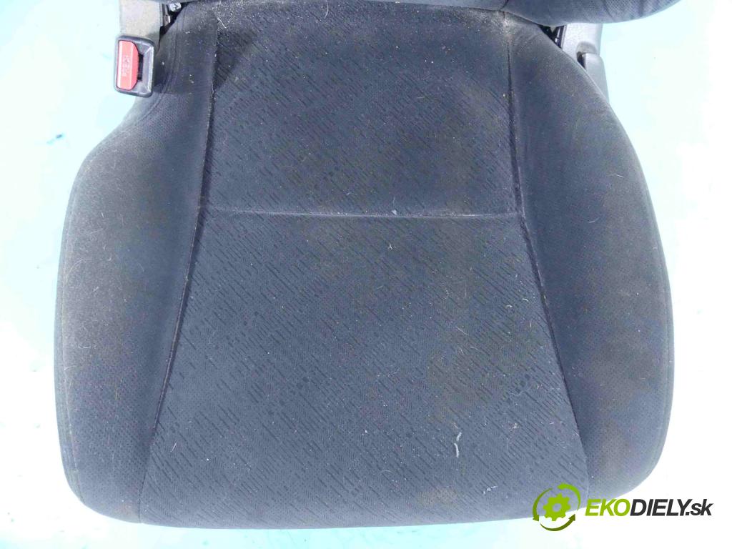 Honda Civic VII 2000-2006 1.7 16v 124hp automatic 91 kW 1698 cm3 2- Sedačka ľavý  (Sedačky, sedadlá)