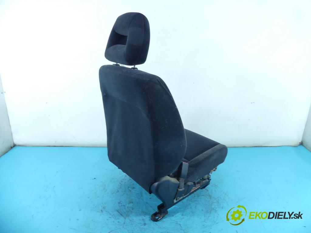 Honda Civic VII 2000-2006 1.7 16v 124hp automatic 91 kW 1698 cm3 2- Sedačka ľavý  (Sedačky, sedadlá)