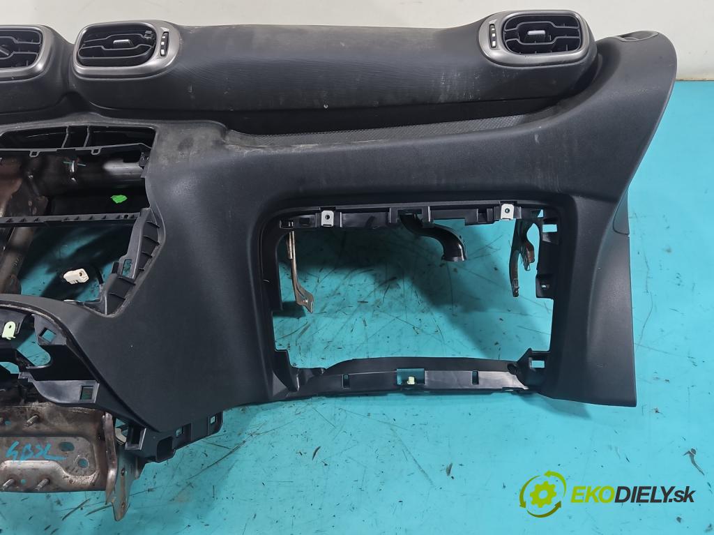Citroen C3 Picasso 2008-2017 1.4 16V 95 hp manual 70 kW 1397 cm3 5- kokpit,přistrojova deska