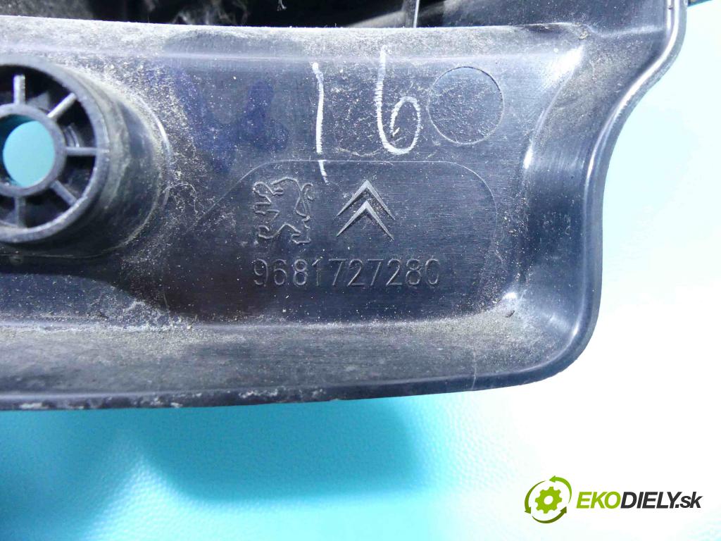 Citroen C3 Picasso 2008-2017 1.4 16V 95 hp manual 70 kW 1397 cm3 5- světlo zadní levé 9681727280 (Ostatné)