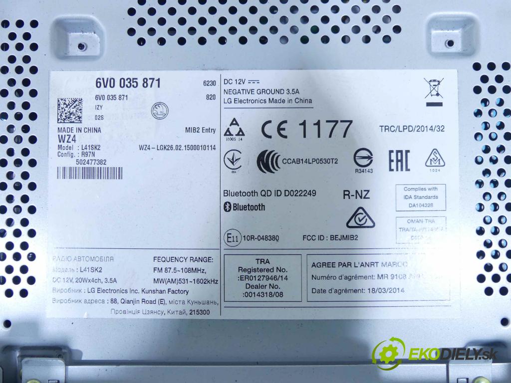 Skoda Fabia III 2014- 1.4 tdi 105 HP manual 77 kW 1422 cm3 5- Radio originál 6V0035871