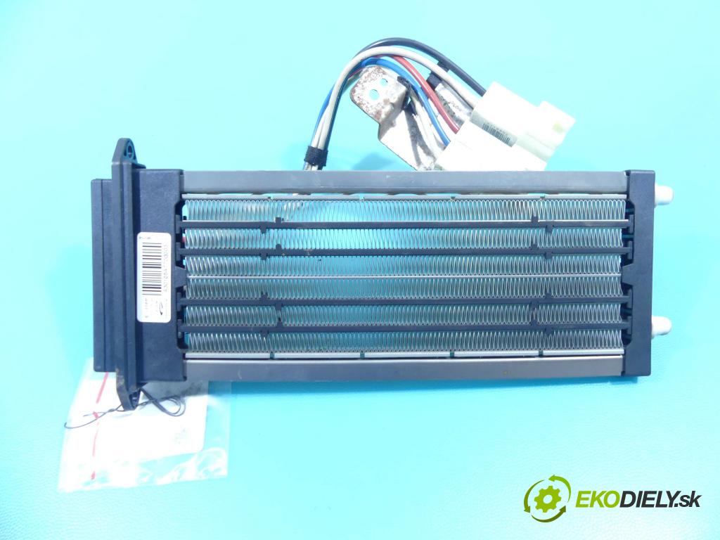 Nissan X-trail II T31 2008-2013 2.0 dci 150 hp manual 110 kW 1995 cm3 5- radiátor A30105A7700003 (Radiátory topení)