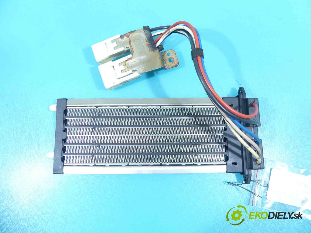 Nissan X-trail II T31 2008-2013 2.0 dci 150 hp manual 110 kW 1995 cm3 5- radiátor A30105A7700003 (Radiátory topení)