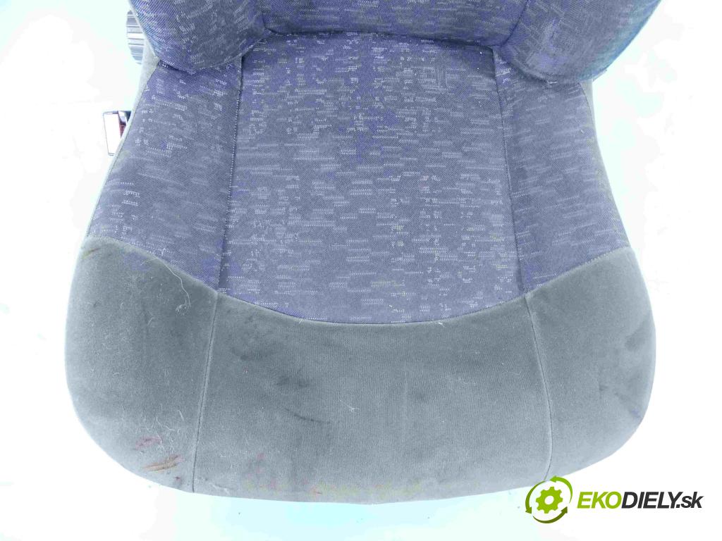 Renault Scenic I 1996-2003 1.8 16V 116 HP manual 85 kW 1783 cm3 5- Sedačka ľavý  (Sedačky, sedadlá)