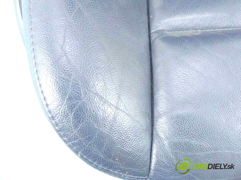 Volvo V50 2.0d 136 HP manual 100 kW 1997 cm3 5- Sedačka pravý  (Sedačky, sedadlá)