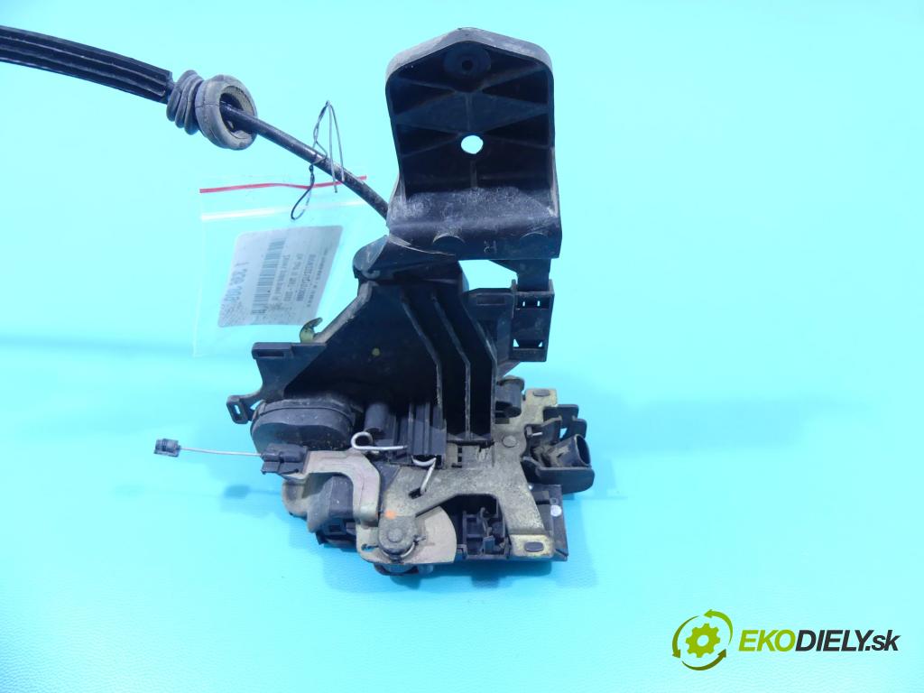 Vw Golf IV 1997-2003 1.9 sdi 68 hp manual 50 kW 1896 cm3 3- zámek přední pravý