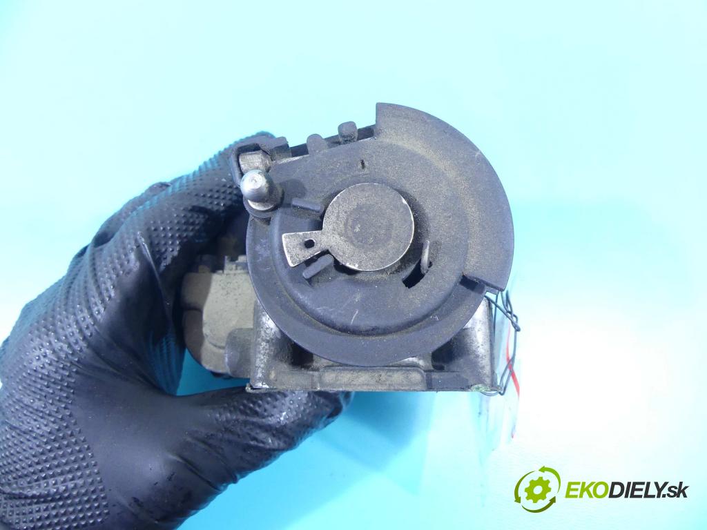 Vw Passat B5 1995-2005 1.8 T 150 HP manual 110 kW 1781 cm3 4- klapka 058133063C (Škrtiace klapky)