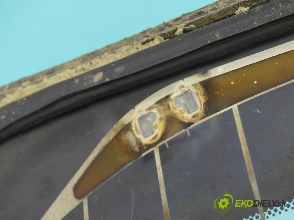 Nissan Primera P11 1996-2002 2.0 TD 90 hp manual 66 kW 1974 cm3 5- sklo zadní  (Okna zadní)