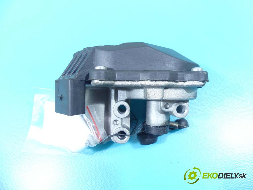 Skoda Superb II 2008-2015 2.0 tdi 170 hp automatic 125 kW 1968 cm3 4- Ovladač: klapky: kolektora: 240640481 (Ostatní)